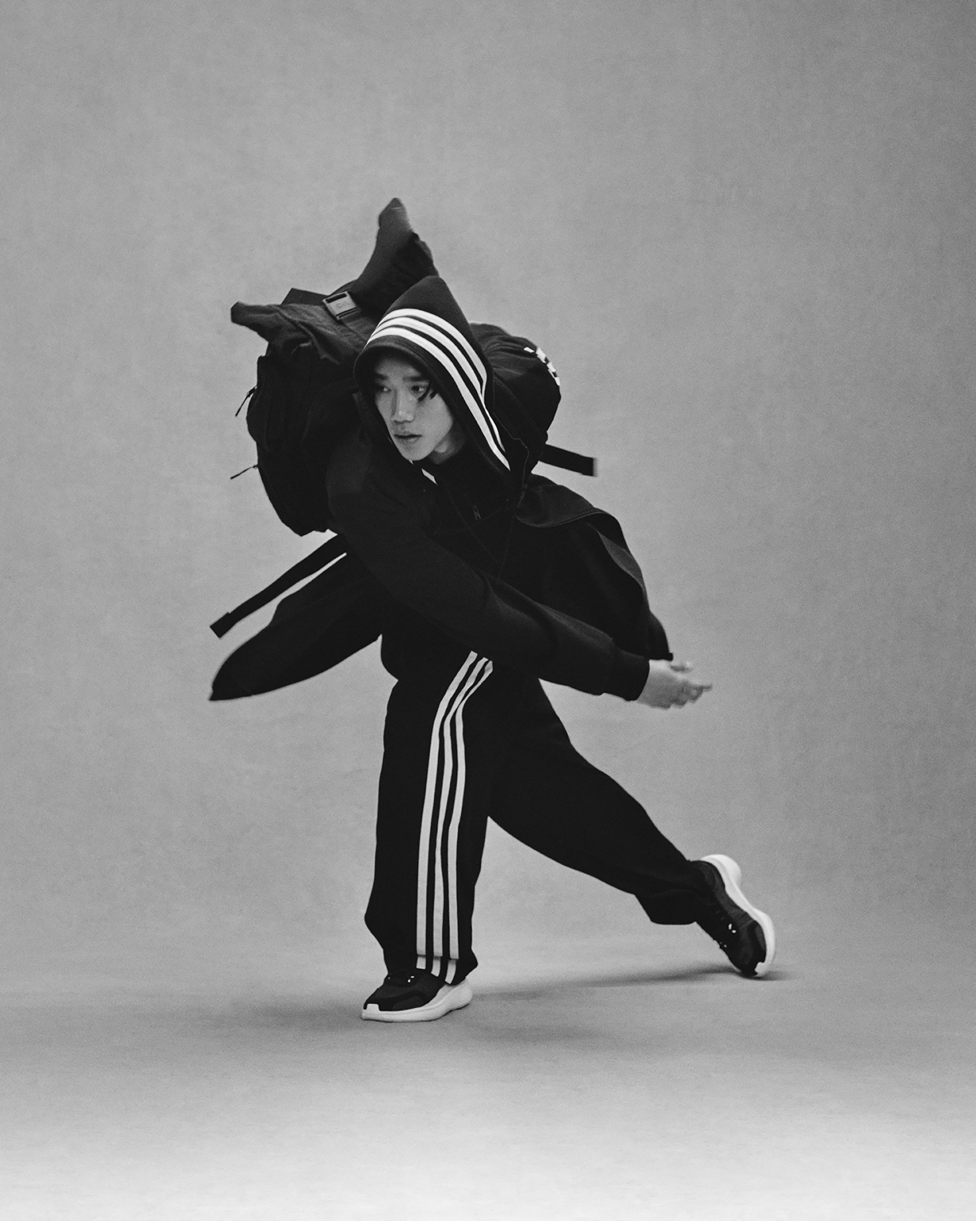 Y-3_2022_CH1-HERO LOOK-03-004_72_DPI